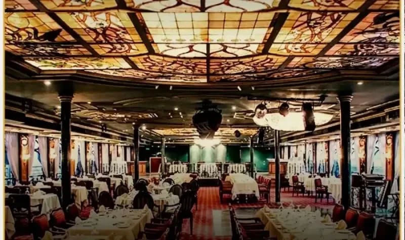 Cena En Crucero Por El Nilo En El Cairo